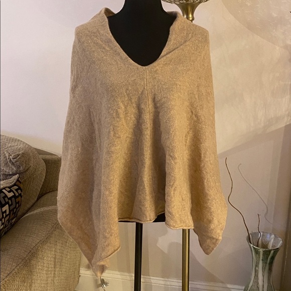 Minnie Rose Tan and Black Cashmere Shawl size S - Picture 5 of 5